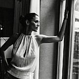 Kate in Café
